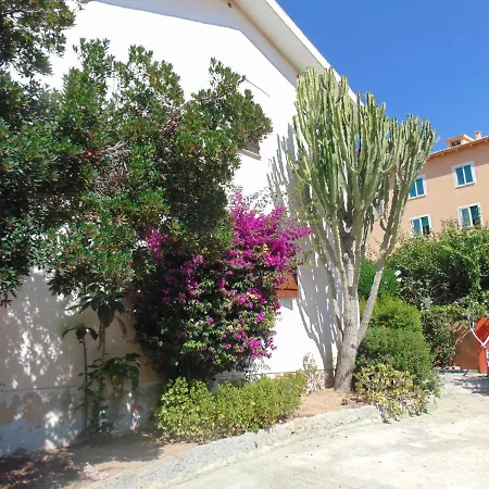 Homestay Quartiere Lu Calteri S.teresa Gallura *